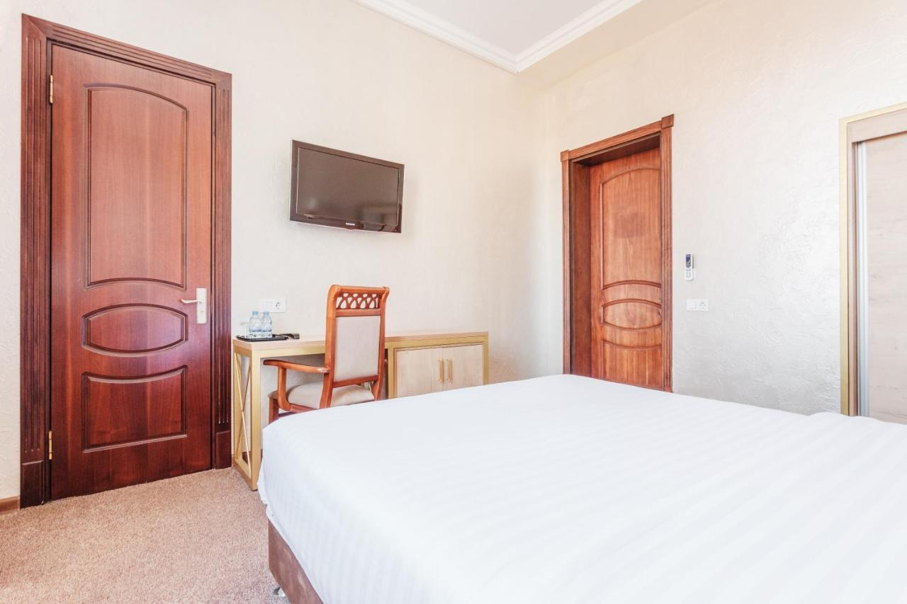 Western Suites Hotel Taškent Exteriér fotografie