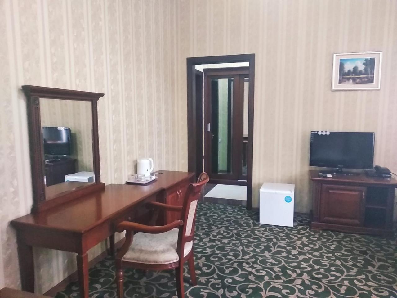 Western Suites Hotel Taškent Exteriér fotografie